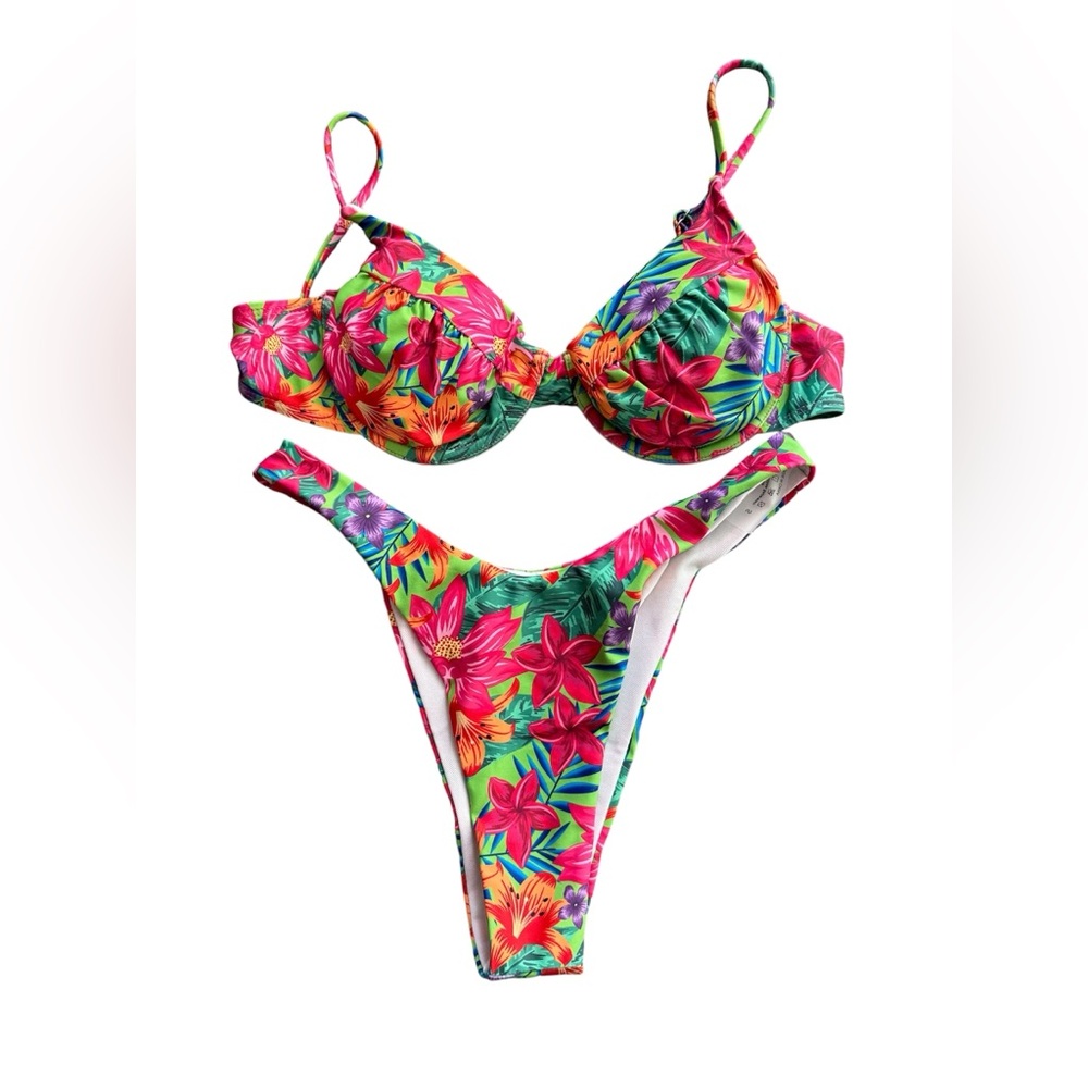 Balconette cheeky bikini size small
